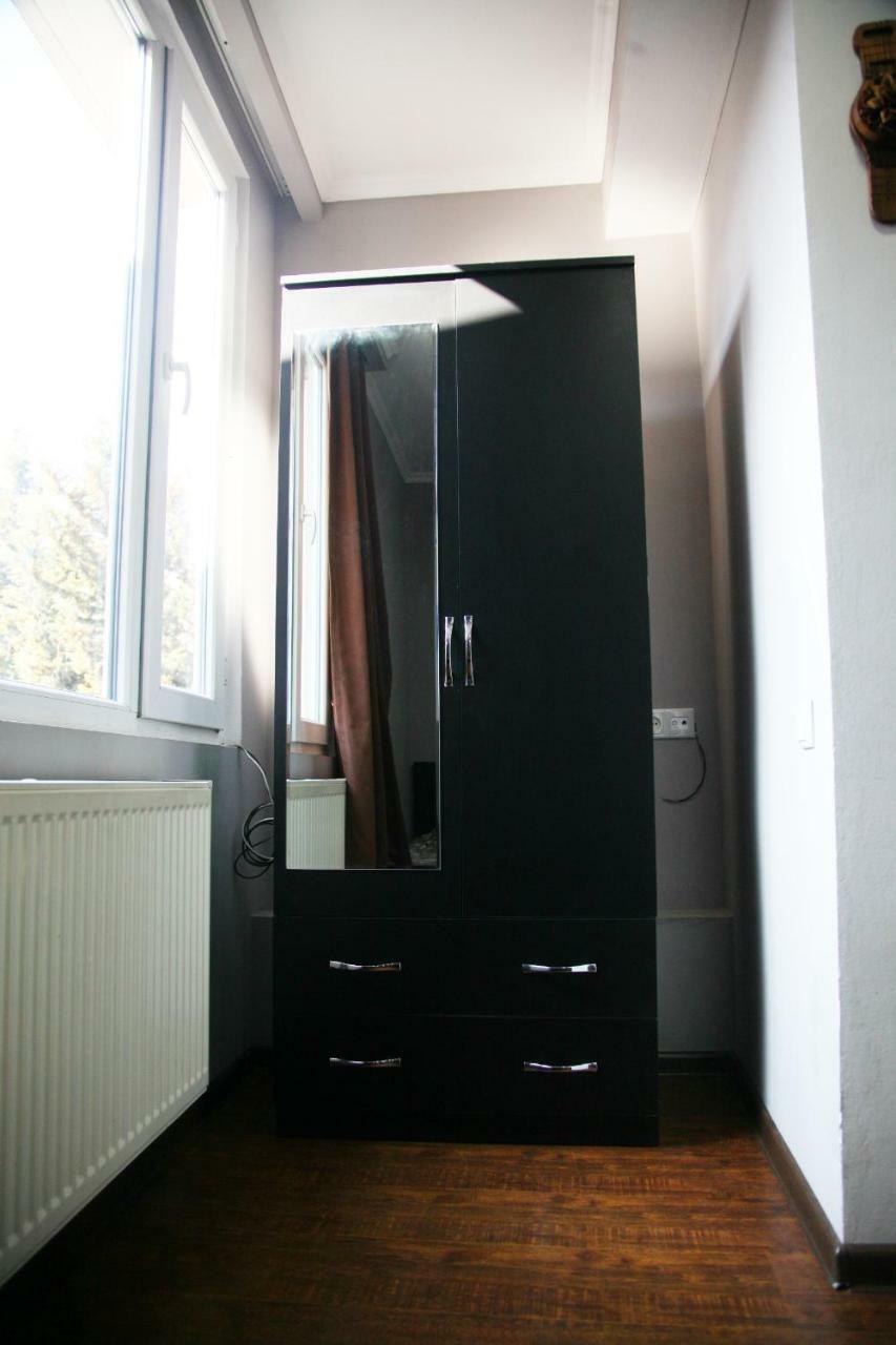 Guesthouse Different Tiflis Dış mekan fotoğraf