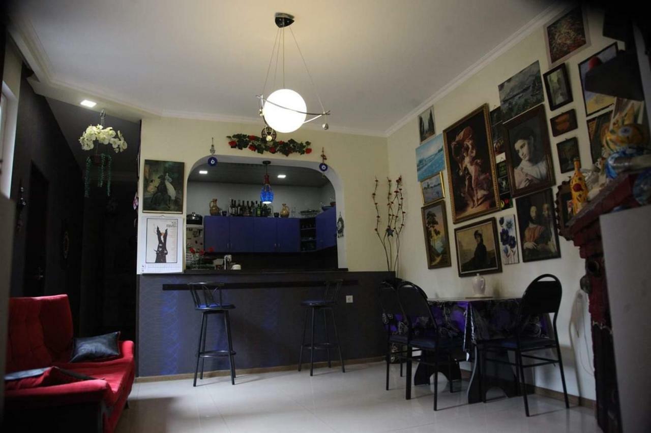 Guesthouse Different Tiflis Dış mekan fotoğraf